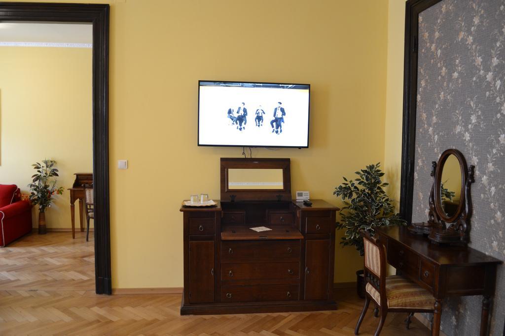 Casa Republicii Hotel Brasov Room photo