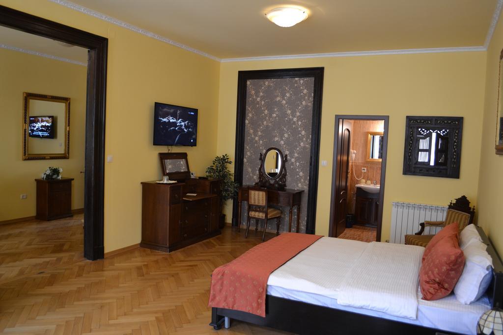 Casa Republicii Hotel Brasov Room photo