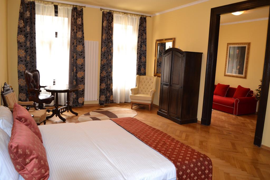 Casa Republicii Hotel Brasov Room photo